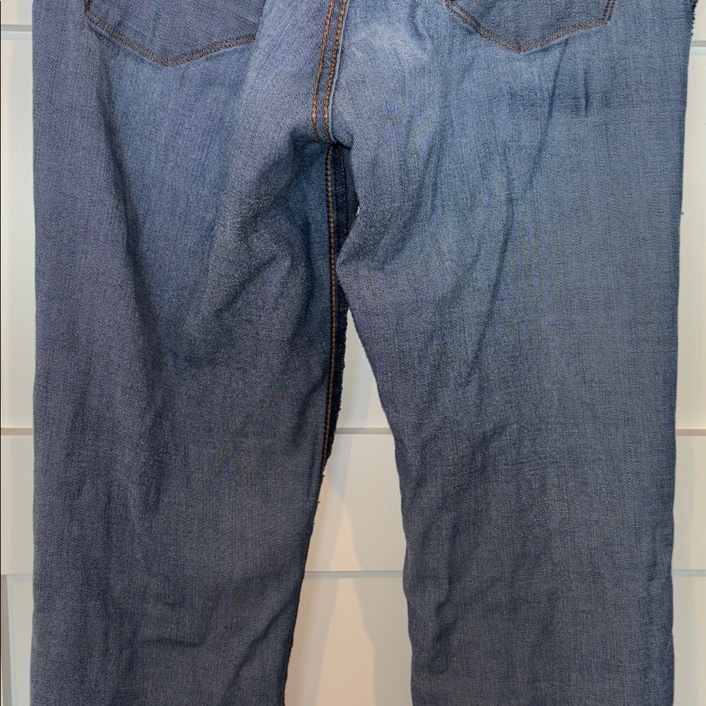 Levi’s Shaping Straight Jeans - Picture 16 of 16